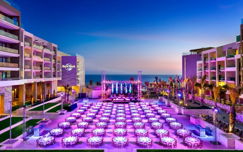 Hrhlc muse terrace concert dining setup – Life Consulting Group